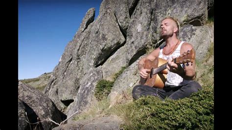 Der explosive X Factor Auftritt von Xavier Rudd: Eine Symphonie aus Emotionen und Gitarrenriffs!